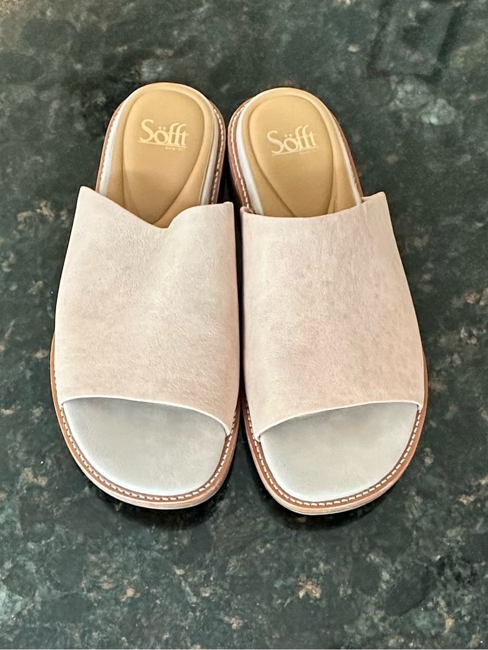 Sofft Noble Leather Sandals in ‘Tapioca Grey’ (Beige color), NWOB, (US) 10M - Picture 8 of 13
